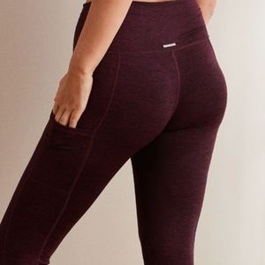 Aerie play pocket high waisted legging.